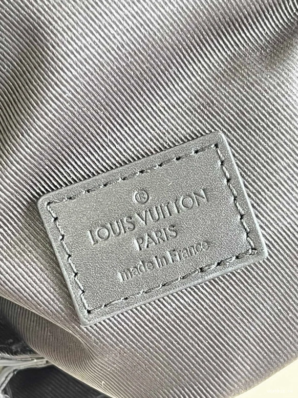 WIS VUITTON WALLET WEARABLE S-LOCK LOUIS VERTICAL 1022